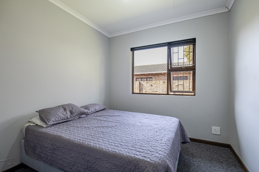 4 Bedroom Property for Sale in Summerstrand Eastern Cape